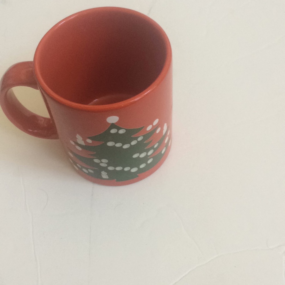 Seasonal holiday mug